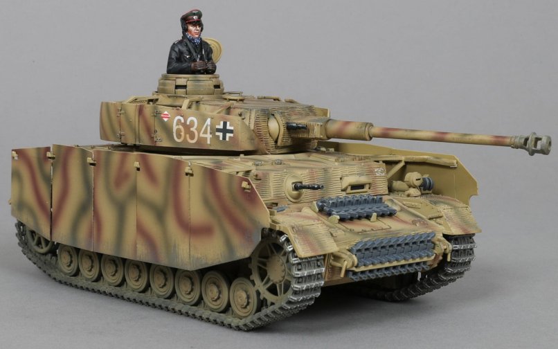 Panzer 4 with Zimmerit #634