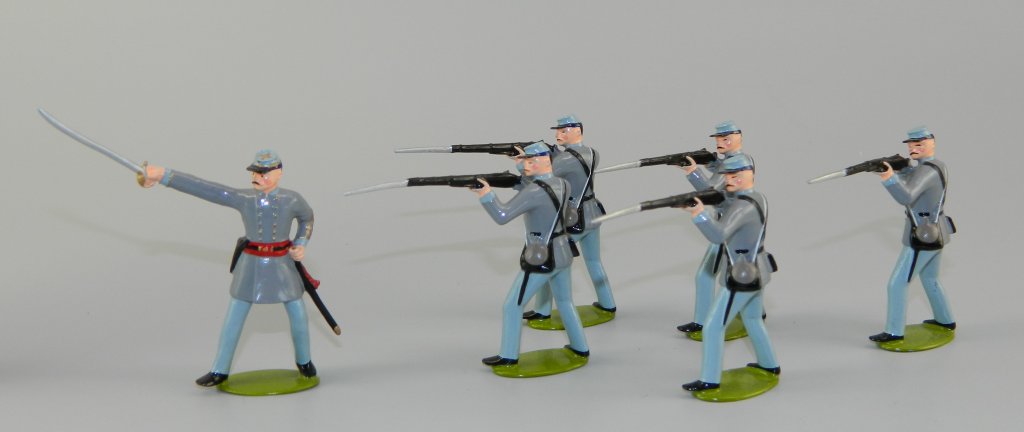 Confederate Infantry - Officer & Standing Firing