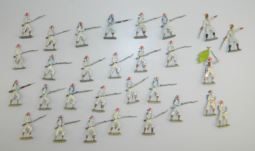 29 Greek Infantry Charging - 30mm Flats