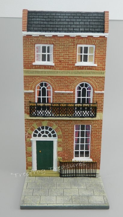 Georgian Terraced House Façade - Brick