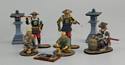 Camp Set: 5 Figures with Pipes & Monuments